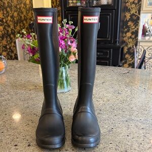Hunter Matte Black Knee-High Rain Boots